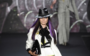 Anna Sui, pomlad – poletje 2008