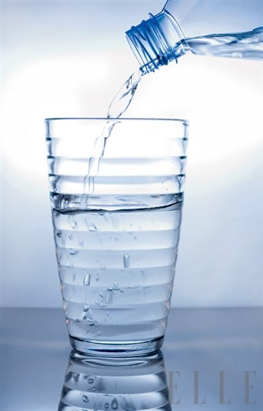Voda pod drobnogledom (foto: Fotografija Shutterstock)