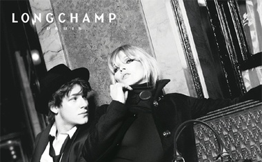 Kate Moss in Gaspard Ulliel za Longchamp