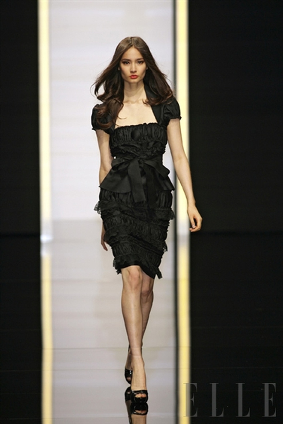 Elie Saab, pomlad-poletje 2008 (foto: Fotografija Imaxtree)