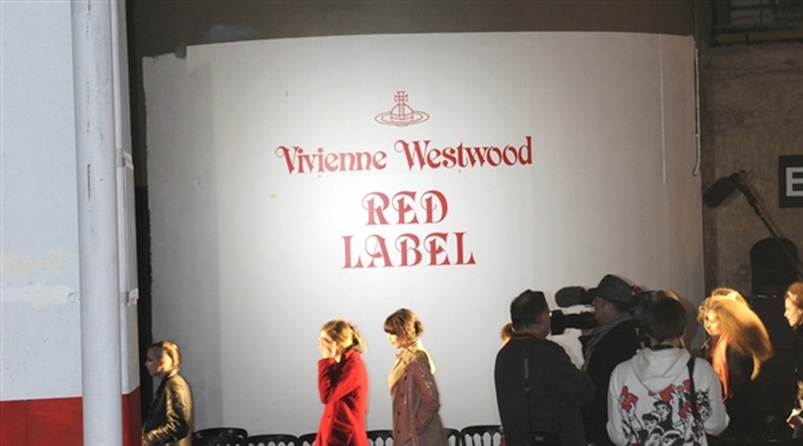 Zakulisje: Vivienne Westwood Red Label,  jesen-zima 2008/09 (foto: Fotografija Imaxtree)