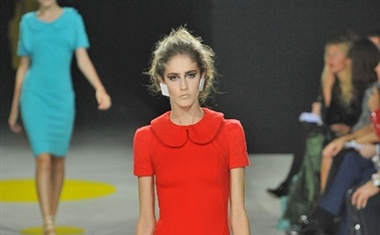 Giles Deacon, pomlad-poletje 2009