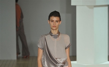 Richard Nicoll, pomlad-poletje 2009