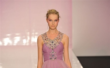 Jenny Packham, pomlad-poletje 2009