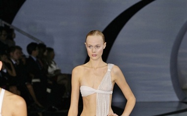 Emporio Armani, pomlad-poletje 2009