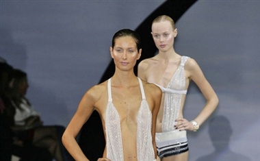 Emporio Armani, pomlad-poletje 2009