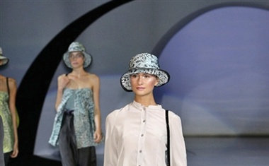 Emporio Armani, pomlad-poletje 2009