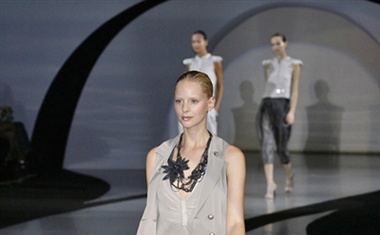 Emporio Armani, pomlad-poletje 2009