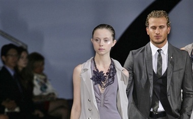 Emporio Armani, pomlad-poletje 2009