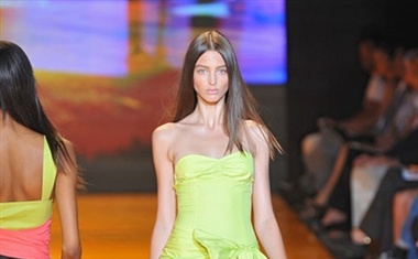 DKNY, pomlad-poletje 2009