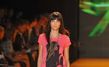 DKNY, pomlad-poletje 2009