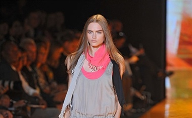 DKNY, pomlad-poletje 2009