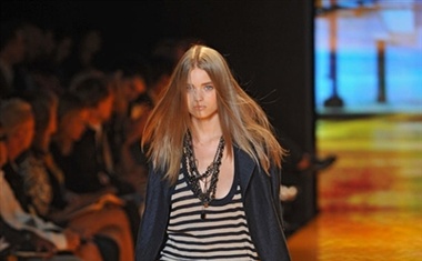 DKNY, pomlad-poletje 2009