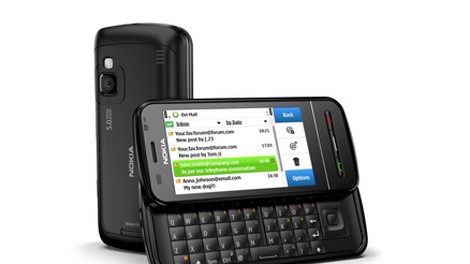 Nokia C6 - za zasvojenke z družabnimi mediji