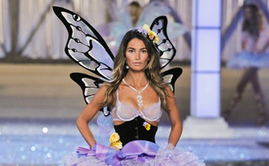 Video napovednik - Victoria's Secret Fashion Show 2011, New York