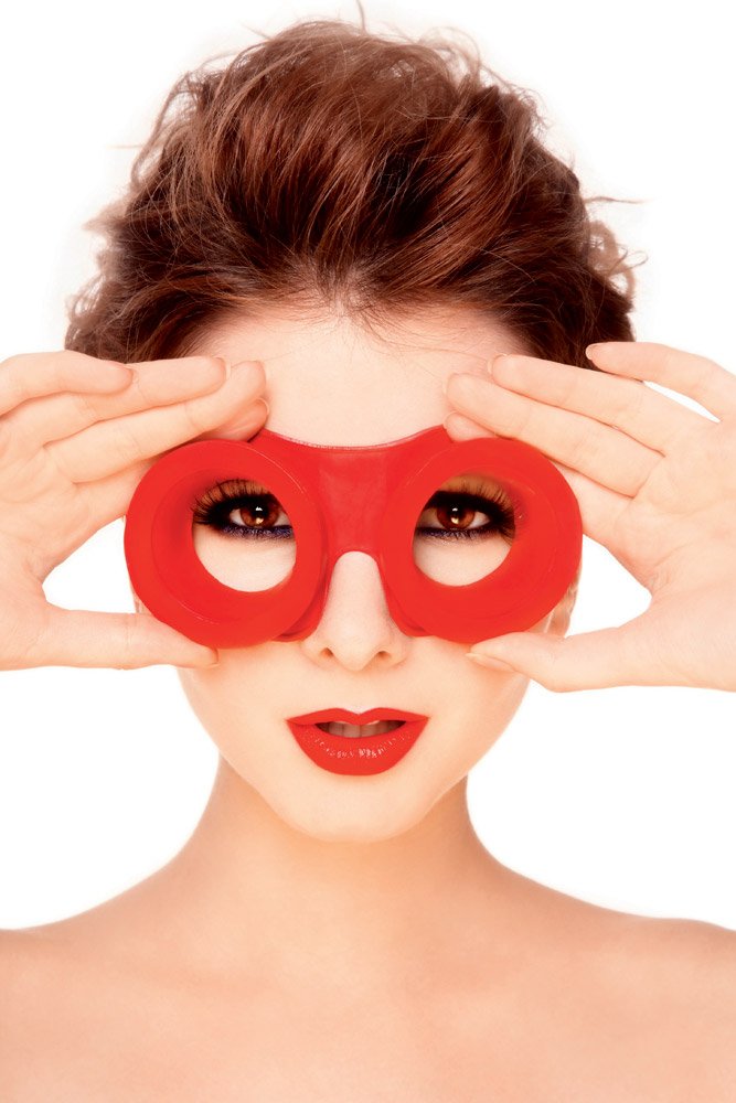Kako zaščititi oči? Ni samo delo z računalnikom tisto, ki jim škoduje ... (foto: Shutterstock.com)