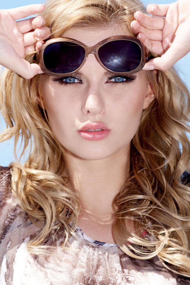 Zaščitite svoje oči pred UV-sevanjem! - Foto: Shutterstock
