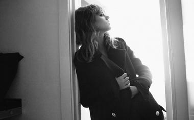Foto in video: Freja Beha za Zaro