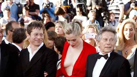 Cannes: Globok dekolte, visok izrez - preveč?