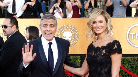Dame, pozor: Clooney je spet samski!