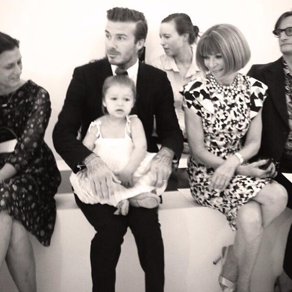 Foto: Prikupna Harper Beckham v prvi vrsti (foto: Profimedia)