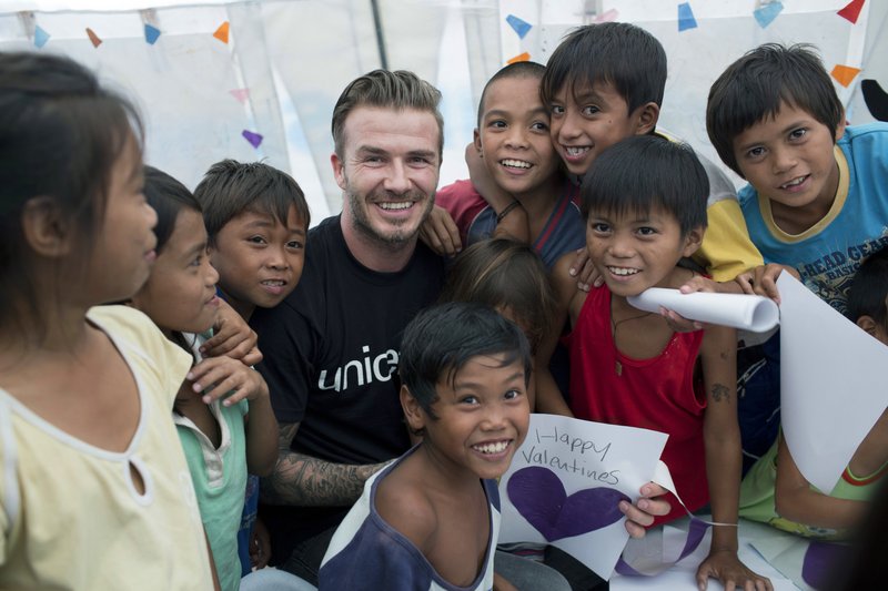 Foto: David Beckham obiskal filipinske otroke (foto: UNICEF/ Per-Anders Pettersson)