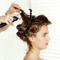 Domači frizerski salon: Retro paž - tudi za krajše lase (foto: NIVEA)