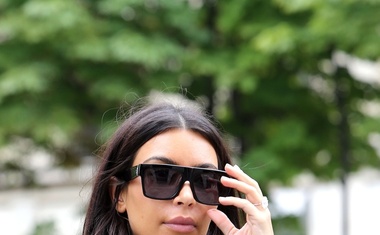 Foto: Pariški "šoping" Kim Kardashian pri Valentinu