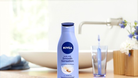 Elle podarja: NIVEA Smooth Sensation mleko za telo