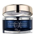 Nočna nega,
Capture Totale, 
Dior, 170,70 € (foto: Imaxtree, promo)