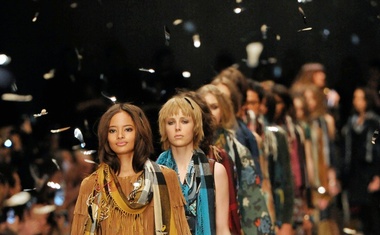 LFW: Burberry je za jesen/zimo 2015 napovedal resice