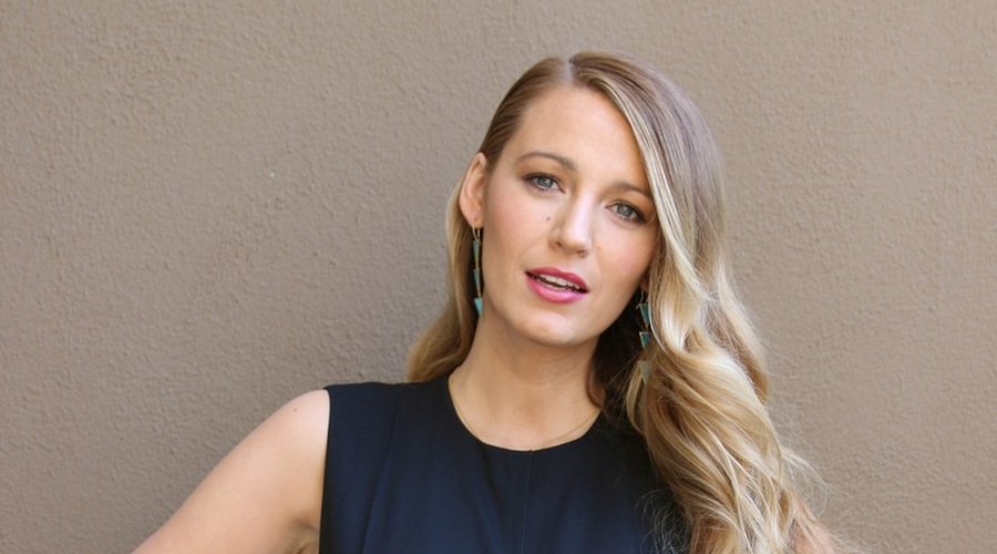 Blake Lively prvič v javnosti po porodu (foto: profimedia)