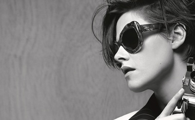 Chanelova muza Kristen Stewart s svežo kolekcijo očal za pomlad-poletje 2015