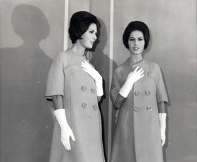 Moda v Gibanju: Čudovita razstava o italijanskem stilu med letoma 1951 in 1990 & utrinki slovenske mode