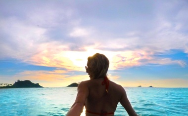 FOTO: Par, ki je s svojimi dopustniškimi fotografijami obnorel Instagram