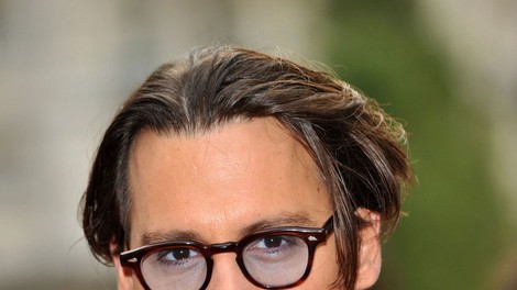 Johnny Depp prodaja svojo vas v Provansi