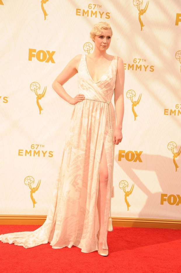 Čudovita Gwendoline na rdeči preprogi Emmyjev
