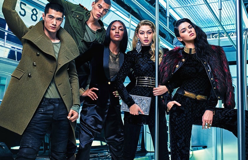 Gigi Hadid, Jourdan Dunn, Kendall Jenner, Dudley O'Shaughnessy in Hao Yun Xiang so zasegli vagon podzemne železnice.