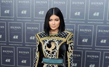 Zvezdnice že nosijo kolekcijo Balmain X H&M