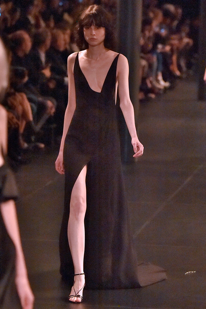 Saint Laurent pomlad poletje 2016 v Parizu in ...