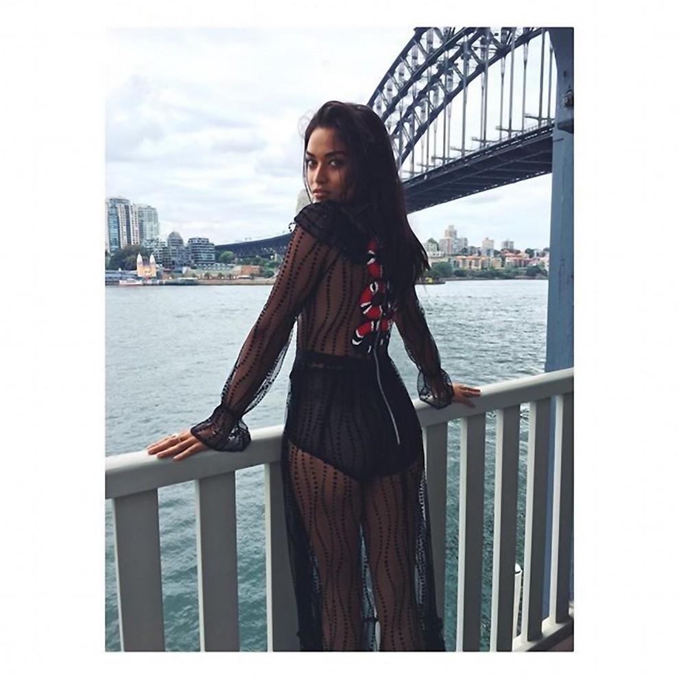 Shanina Shaik na instagram fotografiji v Sydneyu.