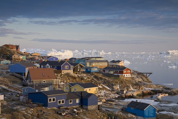1. Grenlandija Grenlandija se hvali z najmanjšo gostoto prebivalstva na svetu in z ledom, pokrivajočim kar 80 odstotkov te avtohtone …