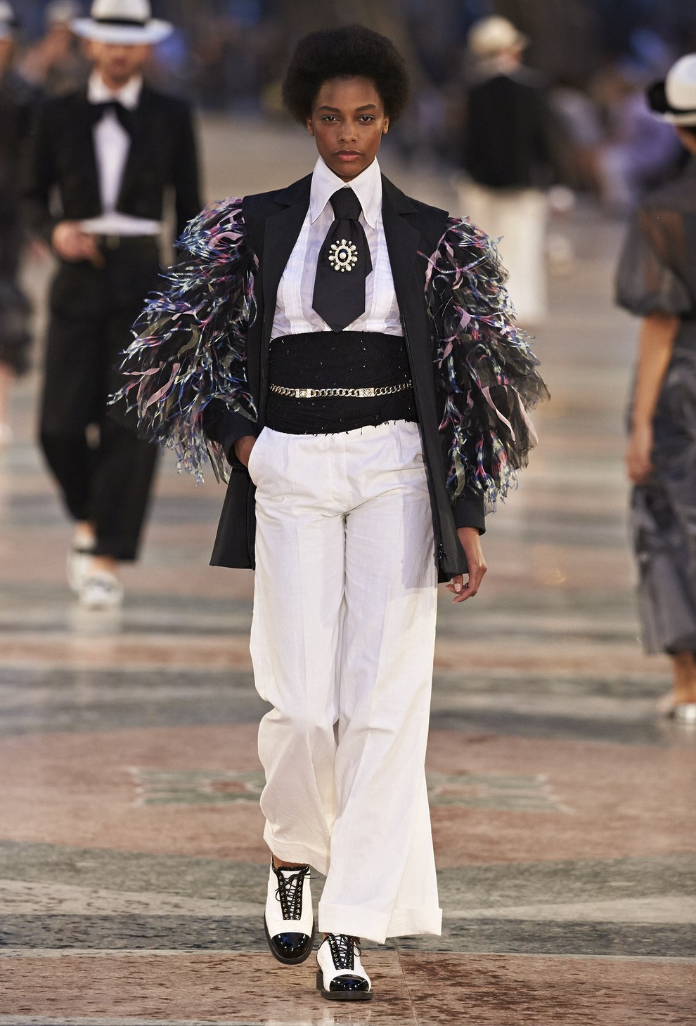 FOTO: Karl Lagerfeld je na Kubi predstavil Chanel 2016/17 Cruise kolekcijo