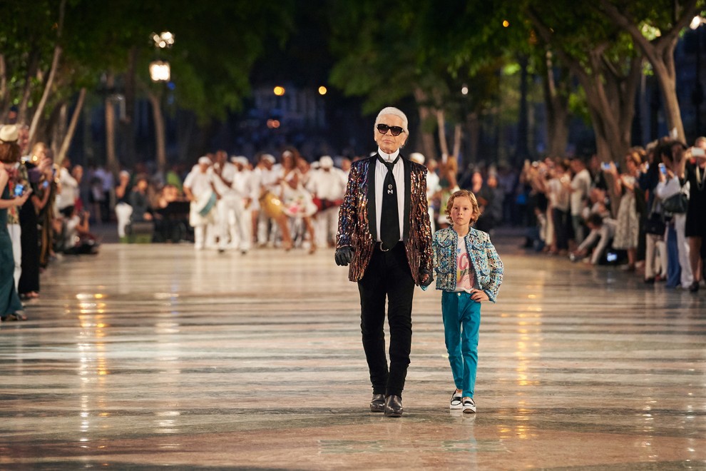 FOTO: Karl Lagerfeld je na Kubi predstavil Chanel 2016/17 Cruise kolekcijo