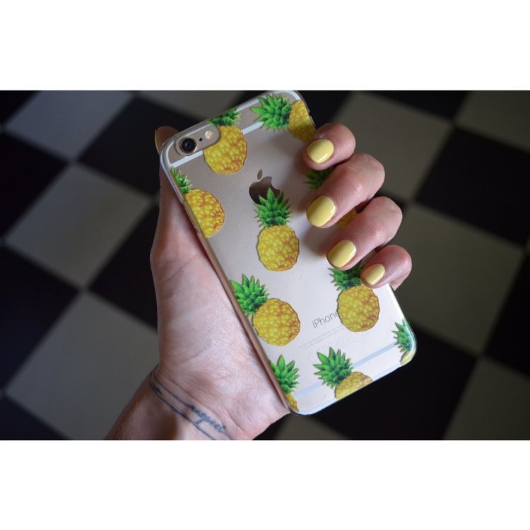 Rumeni kot sonce in ananas (@tjasa_kokalj_jerala)