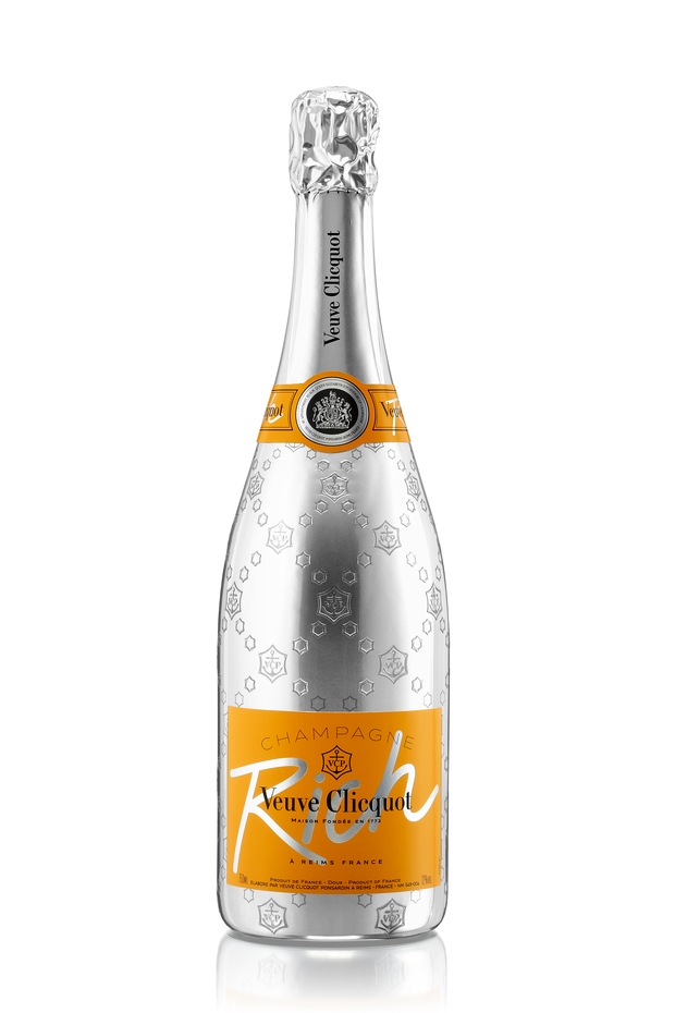 Šampanjec Veuve Clicquot Rich, 50 €, merit.si Minister za zdravje opozarja: prekomerno pitje alkohola škoduje zdravju!