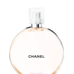 Meglica za lase Eau
Vive, Chance,
Chanel, 42,49 € (foto: Boris Pretnar, Windschnurer in promocijsko gradivo)
