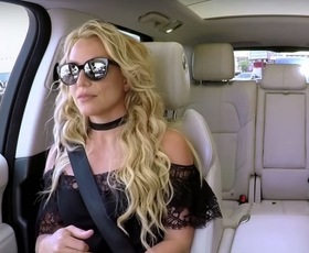 Morate videti, kako se je Britney Spears znašla v Carpool karaokah z Jamesom Cordenom