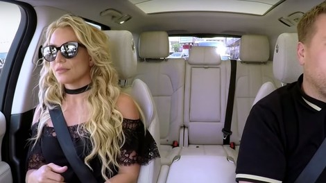 Morate videti, kako se je Britney Spears znašla v Carpool karaokah z Jamesom Cordenom