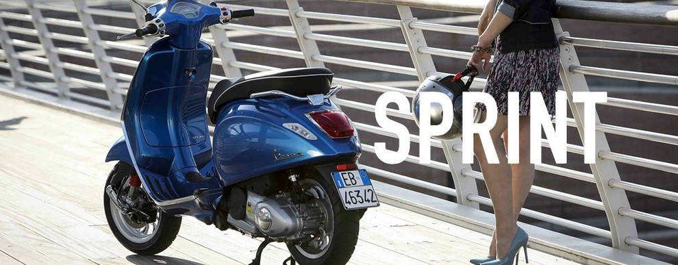 Vespa (Sprint). Ta je v času tedna mode v vseh večjih prestolnicah zelo priljubljeno prevozno sredstvo. Preizkusila jo je tudi …